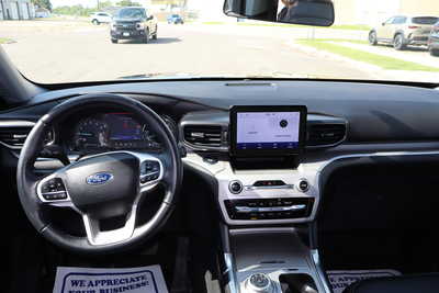 2022 Ford Explorer, $23995. Photo 6