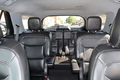 2022 Ford Explorer, $23995. Photo 7