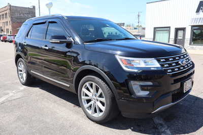 2017 Ford Explorer, $16500. Photo 2