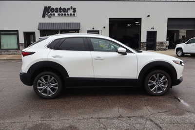 2025 Mazda CX-30, $25500. Photo 9