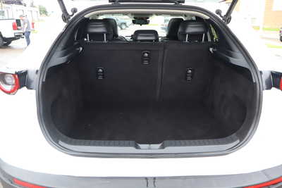 2025 Mazda CX-30, $25500. Photo 10