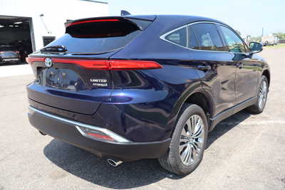 2021 Toyota Venza, $26995. Photo 3