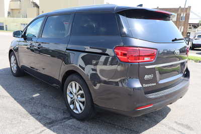 2019 Kia Sedona, $19995. Photo 4