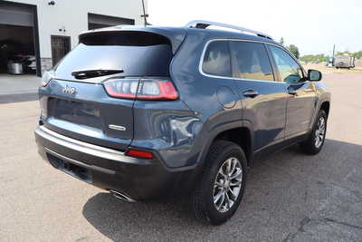 2021 Jeep Cherokee, $16500. Photo 3
