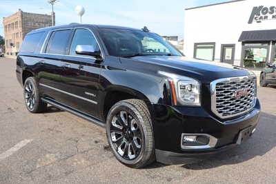 2020 GMC Yukon, $33500. Photo 2