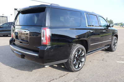 2020 GMC Yukon, $33500. Photo 3