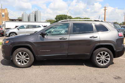 2019 Jeep Cherokee, $13500. Photo 5