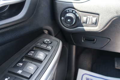 2019 Jeep Cherokee, $13500. Photo 12