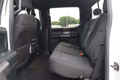 2020 Ford F150 Crew Cab, $27500. Photo 11