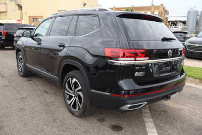 2023 Volkswagen Atlas, $27995. Photo 4