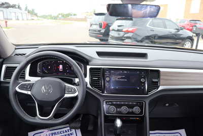2023 Volkswagen Atlas, $27995. Photo 7