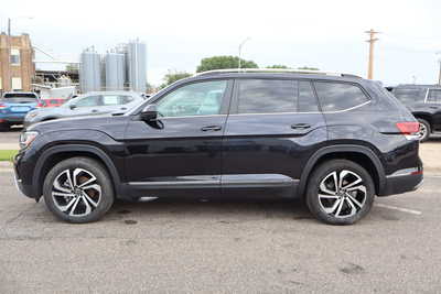 2023 Volkswagen Atlas, $27995. Photo 8