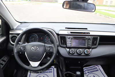 2018 Toyota RAV4, $13995. Photo 7