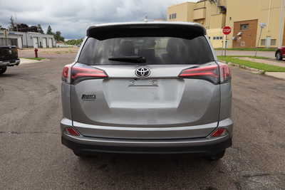 2018 Toyota RAV4, $13995. Photo 10