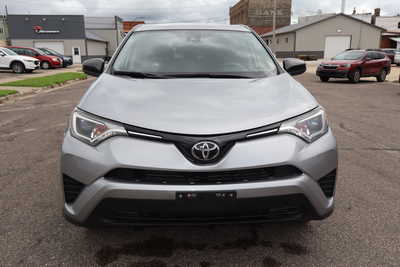 2018 Toyota RAV4, $13995. Photo 12
