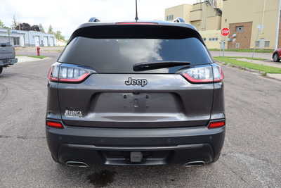 2021 Jeep Cherokee, $18995. Photo 12