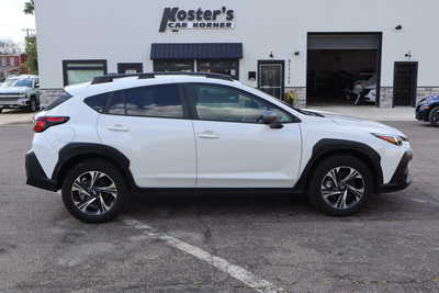 2024 Subaru Crosstrek, $19995. Photo 4