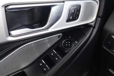 2020 Ford Explorer, $23995. Photo 12