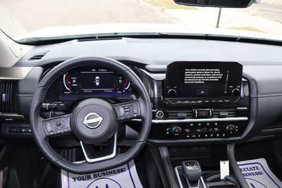 2024 Nissan Pathfinder, $30995. Photo 7
