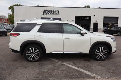 2024 Nissan Pathfinder, $30995. Photo 9