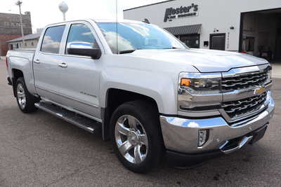 2018 Chevrolet 1500 Crew Cab, $28995. Photo 2