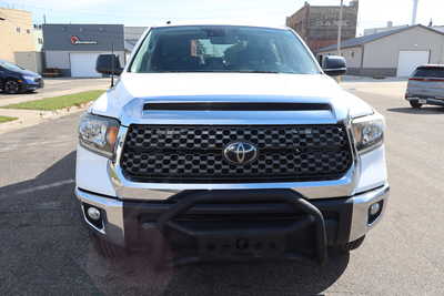 2018 Toyota Tundra Crew Cab, $27995. Photo 12