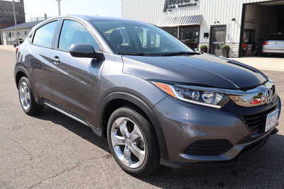 2021 Honda HR-V, $15995. Photo 2