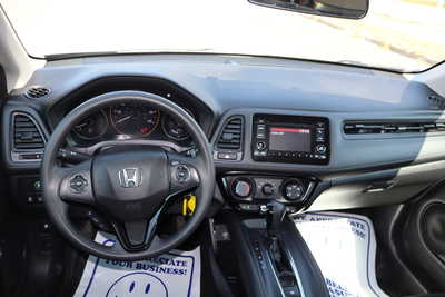 2021 Honda HR-V, $15995. Photo 7