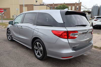 2019 Honda Odyssey, $26995. Photo 4
