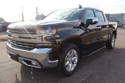 2022 Chevrolet 1500 Crew Cab, $29995. Photo 1