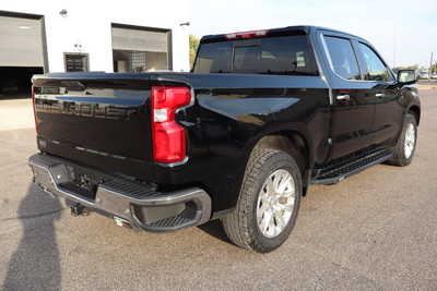 2022 Chevrolet 1500 Crew Cab, $29995. Photo 3