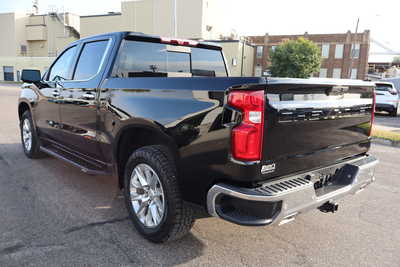 2022 Chevrolet 1500 Crew Cab, $29995. Photo 4