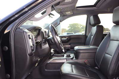 2022 Chevrolet 1500 Crew Cab, $29995. Photo 5