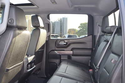 2022 Chevrolet 1500 Crew Cab, $29995. Photo 6
