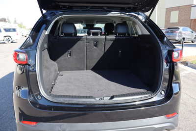2023 Mazda CX-5, $19995. Photo 11