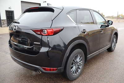 2020 Mazda CX-5, $17500. Photo 3