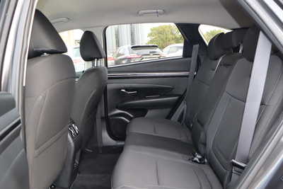 2022 Hyundai Tucson, $17995. Photo 6