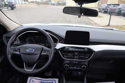 2020 Ford Escape, $14500. Photo 7