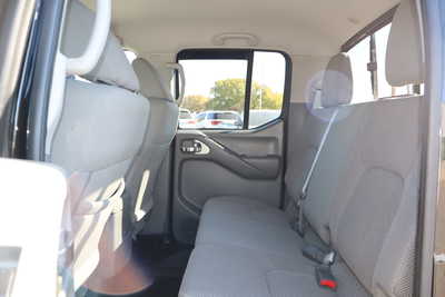 2019 Nissan Frontier, $17500. Photo 6