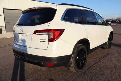 2021 Honda Pilot, $21995. Photo 3