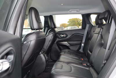 2019 Jeep Cherokee, $13500. Photo 6