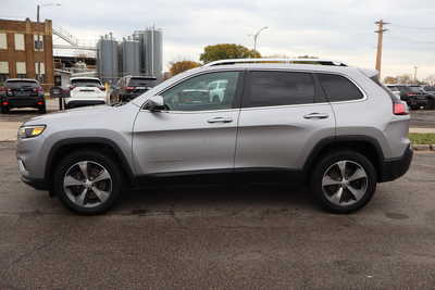 2019 Jeep Cherokee, $13500. Photo 8