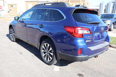2017 Subaru Outback, $14500. Photo 4