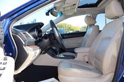 2017 Subaru Outback, $14500. Photo 5