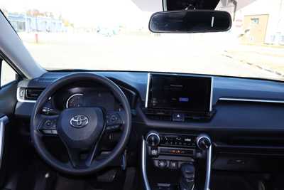 2023 Toyota RAV4, $21995. Photo 7