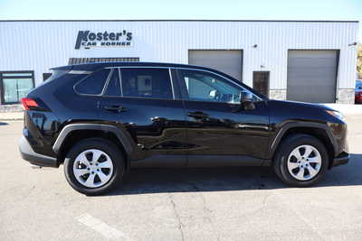 2023 Toyota RAV4, $21995. Photo 9