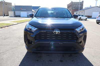 2023 Toyota RAV4, $21995. Photo 12