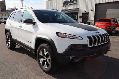 2018 Jeep Cherokee, $13995. Photo 2