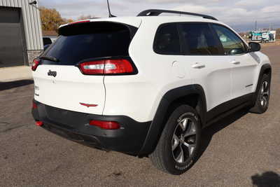 2018 Jeep Cherokee, $13995. Photo 3