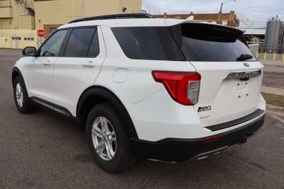 2021 Ford Explorer, $19995. Photo 4